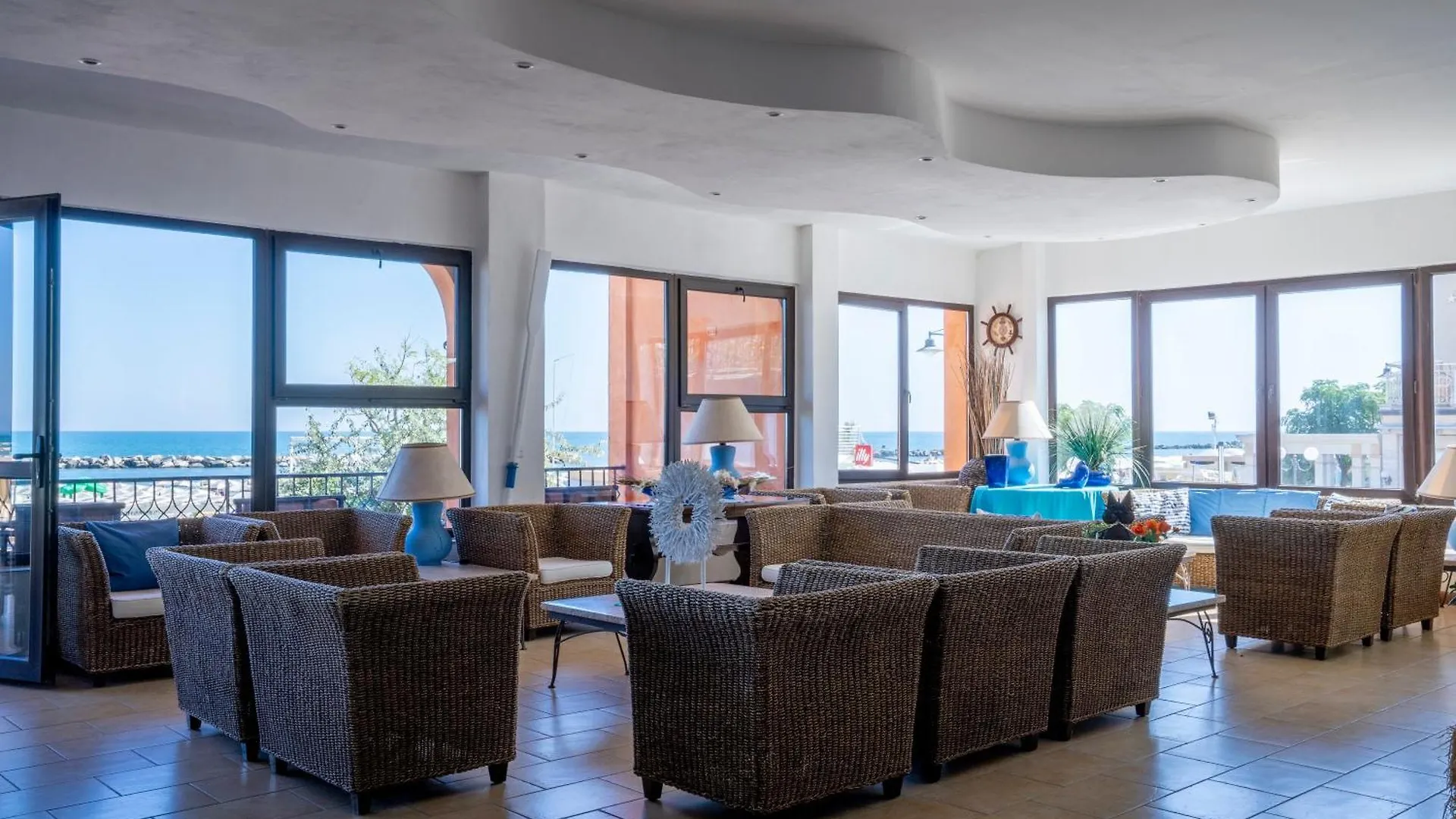Hotel Giorgetti Orange Bellaria-Igea Marina 3*,  Italy